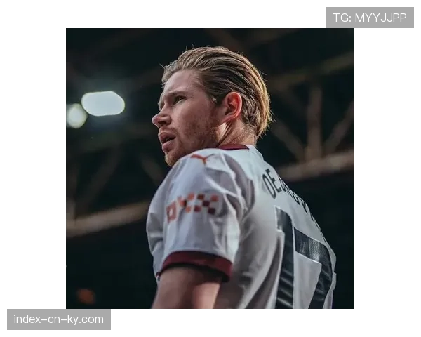 德布劳内离队后曼城中场重构 罗德里回撤衔接后防